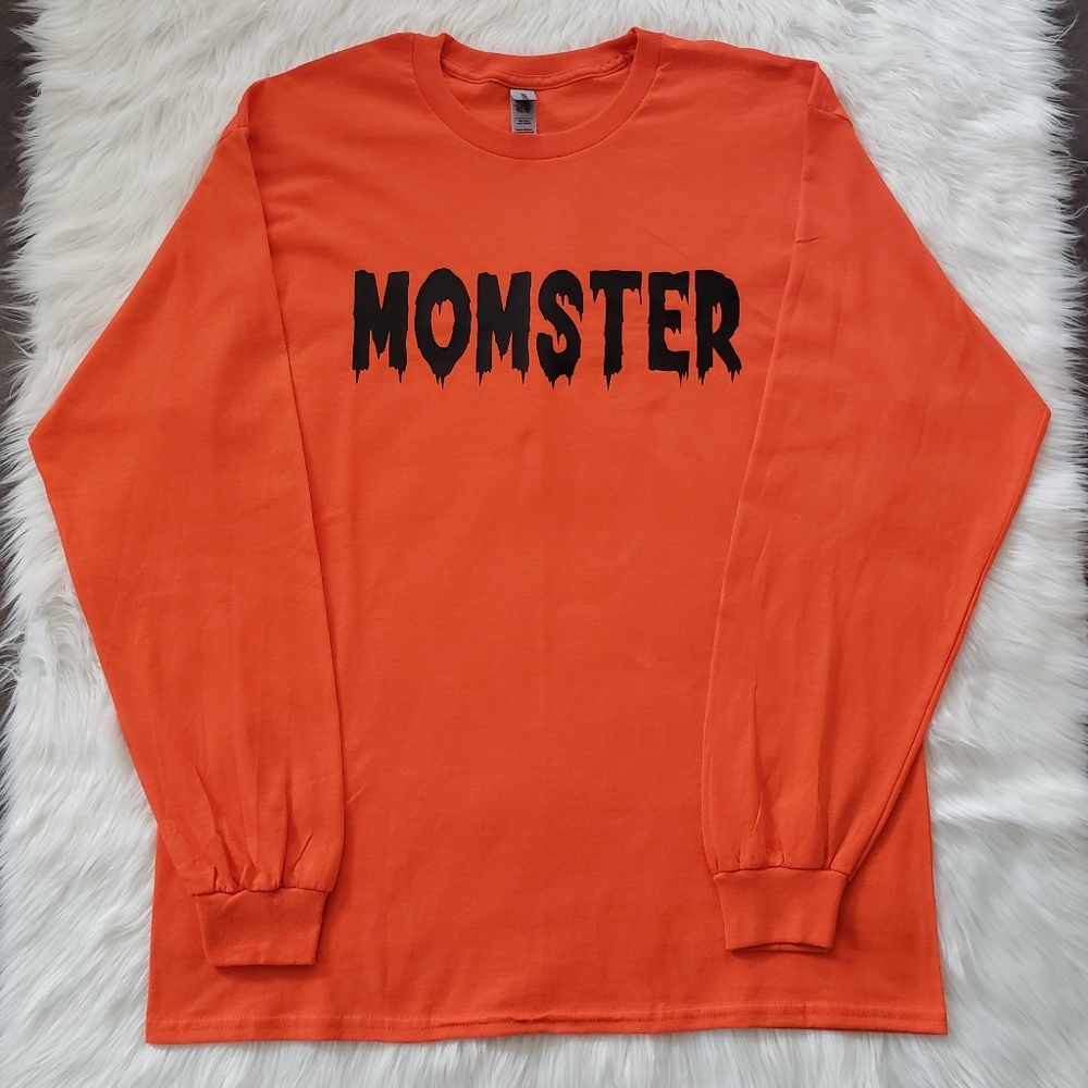 MOMSTER SHIRT
